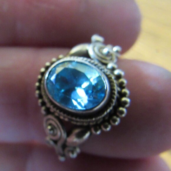 Vintage Aquamarine and Sterling Ring Size 6.25 - Picture 1 of 4